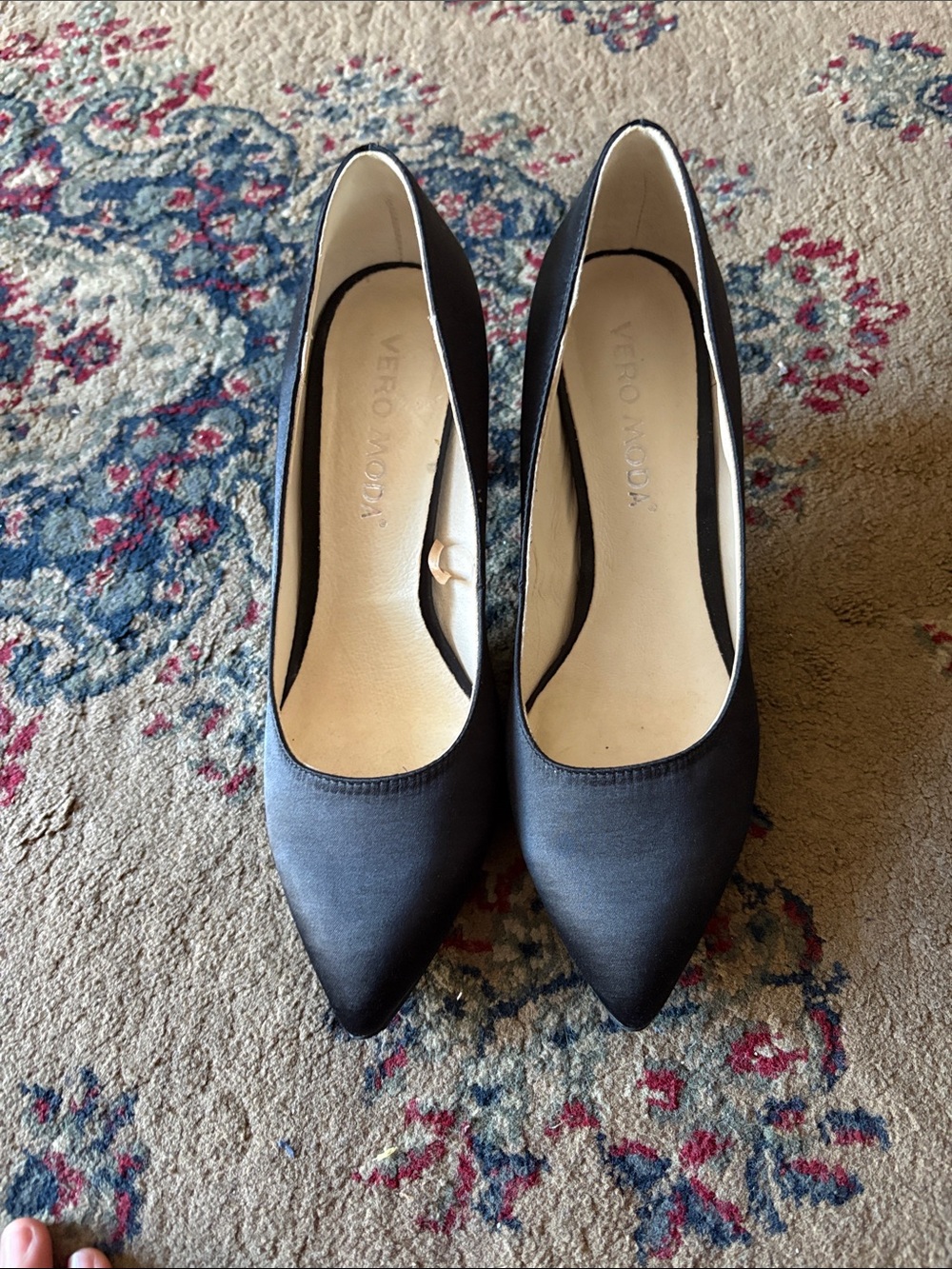 Vero Moda Black Pointed Toe Satin Pumps